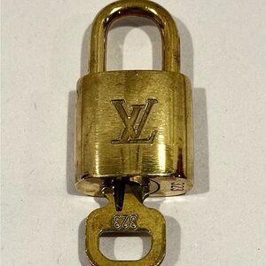 Elegant Louis Vuitton Gold Padlock with Key #323